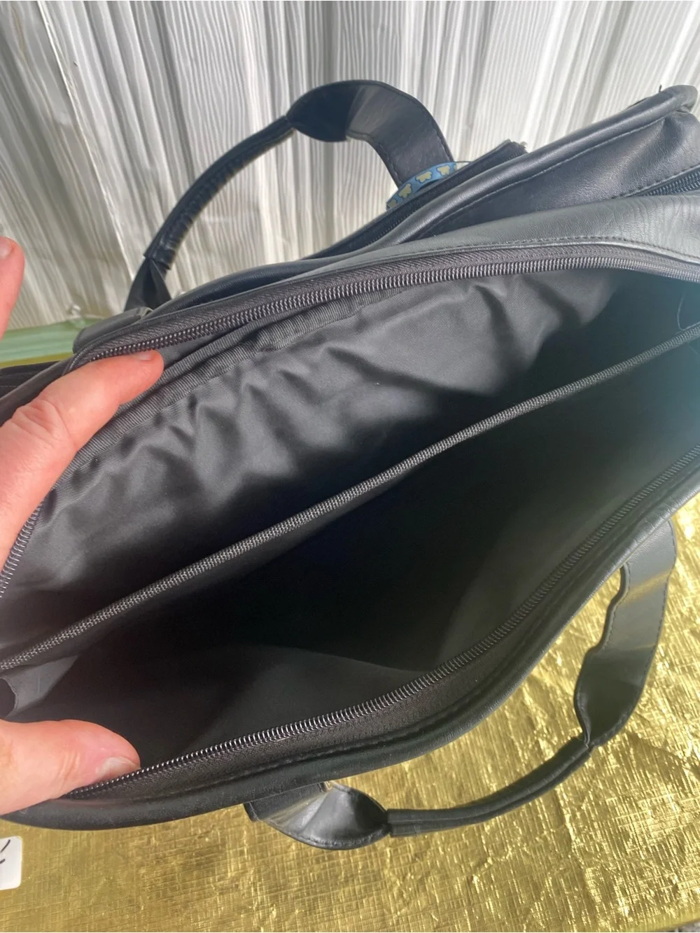 Sky Bound Black Leather Executive 16”Laptop Briefcase with Shoulder Strap